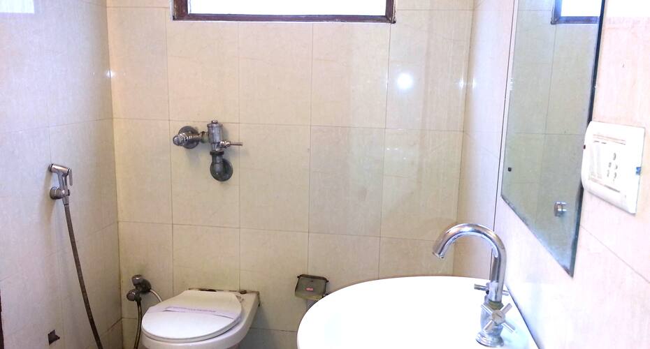 Hotel Baba Continental, New Delhi 5